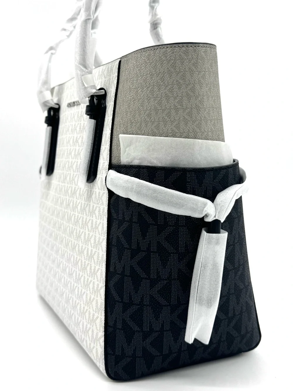 Michael Kors Voyager Large Color-Block Signature Logo Tote Bag - Optic White